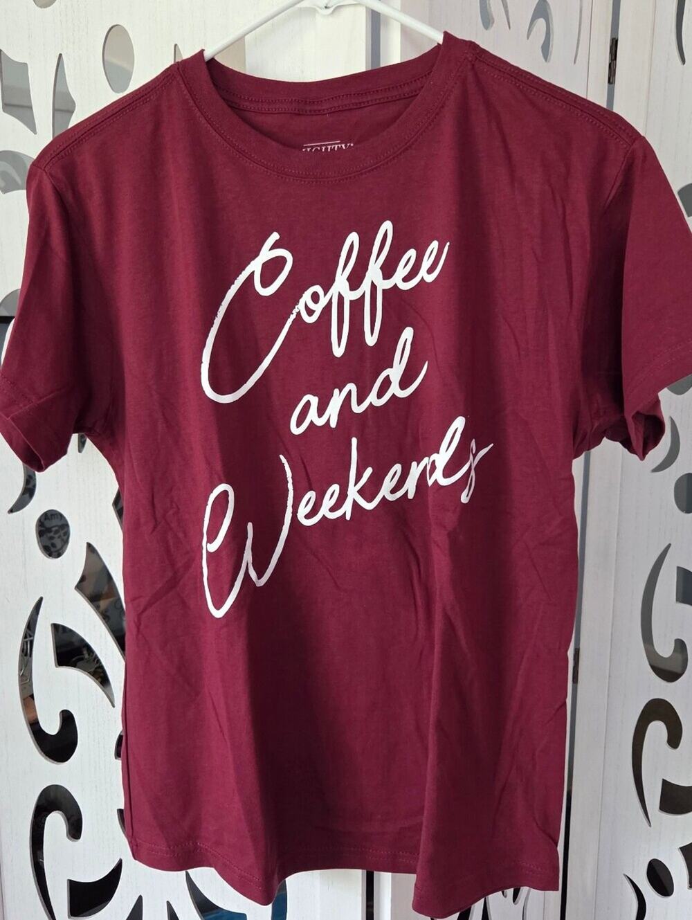 ​Mighty Fine Coffee and Weekends Graphic T-Shirt Large NWOT Maroon Short Sleeve
